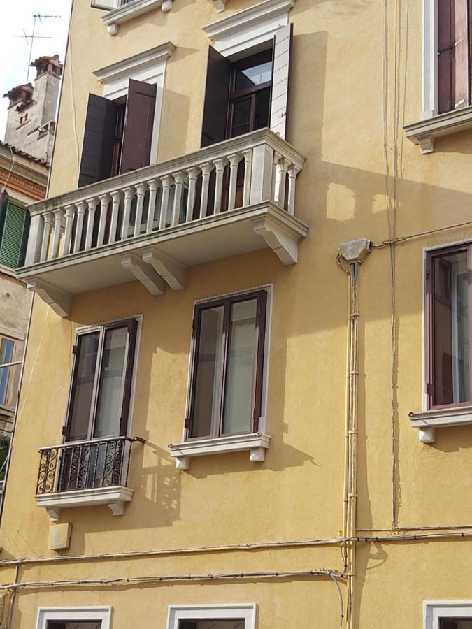 Appartement A Casa Di Claudia à Venise Extérieur photo